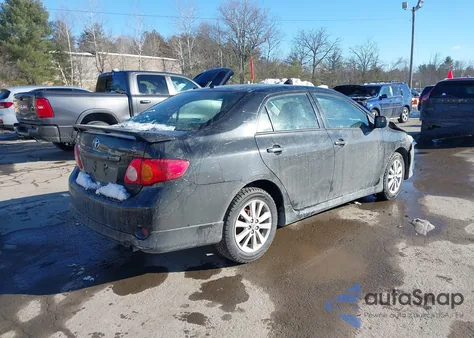2010 Toyota Corolla S z USA, uszkodzony, nr VIN 2T1BU4EE0AC469654